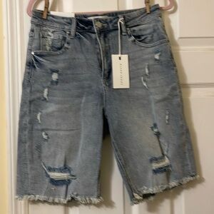 Risen Bermuda shorts